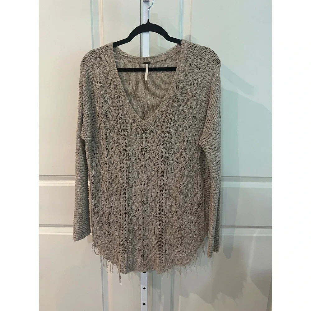 Free People Cross My Heart Beige Loose Cable Knit Pullover Sweater Size Medium